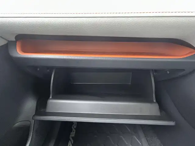 トヨタ ＲＡＶ４ アドベンチャー 熊本県 2021(令3)年 3.7万km アッシュグレーメタリック/アーバンカーキ ワンオーナー車/サンルーフ/アルパインナビ（ApplCarPlay・BT・フルセグ・SD・USB）/バックカメラ/レザーシート/前席エアシート/前席シートヒーター/運転席パワーシート/ステアリングヒーター/トヨタセーフティーセンス/・プリクラッシュセーフティ/・レーンキープアシスト/・ブラインドスポットモニター/・リアクロストラフィックアラート/・ロードサインアシスト/・レーダークルーズコントロール/・オートハイビーム/横滑り防止/アイドリングストップ/ダウンヒルアシスト/デジタルインナーミラー/前後クリアランスソナー/純正フロアゴムマット/純正19インチAW/オートライト/LEDヘッドライト/フォグライト/スマートキー/プッシュスタート/スペアキー1本/保証書/取扱説明書