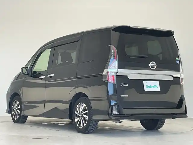 日産 セレナ ハイウェイスター V 愛知県 2021(令3)年 5.3万km ダイヤモンドブラック 純正10型ナビ/フルセグTV/CD/DVD再生/Bluetooth接続/アラウンドニューモニター/純正フリップダウンモニター/衝突被害軽減ブレーキ/車線逸脱警報機能/ブラインドスポットモニター/両側電動スライドドア/レーダークルーズコントロール/コーナーセンサー/純正アルミホイール/ETC/純正LEDヘッドライト/ステアリングヒーター/インテリジェントルームミラー/リアオートエアコン/ドライブレコーダー/ステアリングスイッチ/スマートキー/プッシュスタート