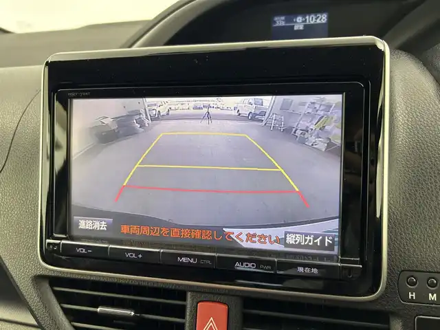 トヨタ ヴォクシー ZS 煌 愛知県 2015(平27)年 6万km ブラック トヨタセーフティセンス/　　・プリクラッシュセーフティ/　　・レーンディバーチャーアラート/　　・オートマチックハイビーム/純正9インチナビ/　　CD/DVD/BT/フルセグ/バックカメラ/ビルトインETC/後席フリップダウンモニター/キャプテンシート/両側パワースライドドア/ローダウン/純正LEDヘッドライト/フォグランプ/純正16インチアルミホイール