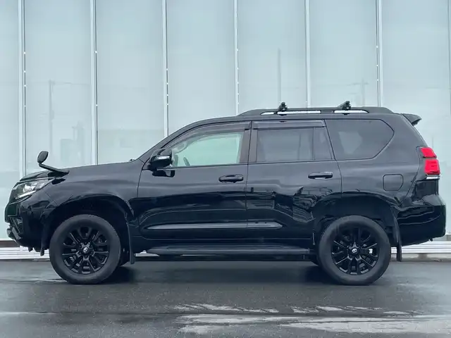 トヨタ ランドクルーザー プラド TX Lパッケージ ブラックED 神奈川県 2021(令3)年 5.5万km ブラック 社外９型ナビ（ALPINE X9NX）　/フルセグ/Bluetooth/CD/DVD/USB/HDMI/レーダークルーズコントロール　/バックカメラ　/シートヒーター　/エアーシート　/パワーシート　/コーナーセンサー/サンルーフ　/ETC　/ドライブレコーダー　/ルーフレール　/LEDヘッドライト　/オートライト/オートマチックハイビーム/スマートキー/プッシュスタート/スペアキー/純正フロアマット/純正アルミホイール/ABS/横滑り防止装置/衝突被害軽減システム/レーンキープアシスト/保証書/取扱説明書