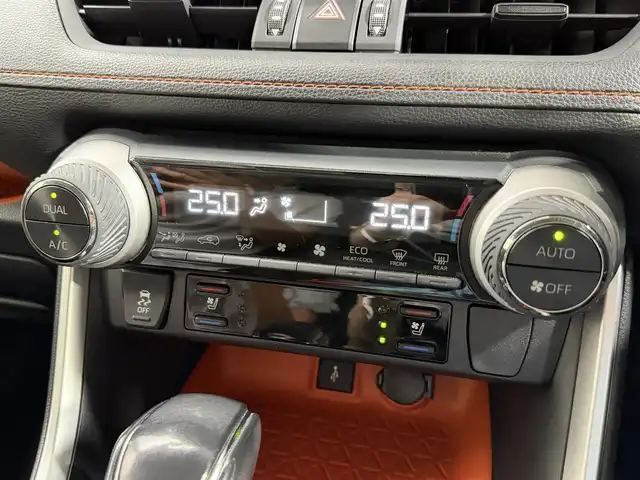 トヨタ ＲＡＶ４ アドベンチャー 大阪府 2020(令2)年 4.6万km アーバンカーキ 黒革シート JAOSプロテクター 純正ディスプレイオーディオTV バックカメラ パワーシート/ヒーター/エアコン ステアリングヒーター 電動リアゲート レーダークルコン 衝突軽減ブレーキ レーンアシスト ブラインドSM