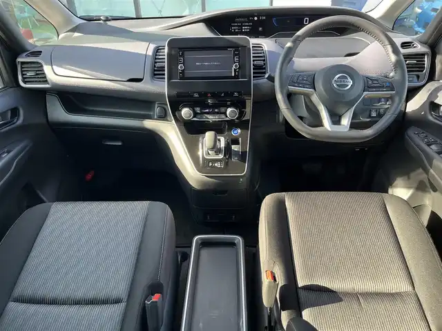 日産 セレナ e－パワー ハイウェイスター V 奈良県 2020(令2)年 6.7万km ダークメタルグレー 純正SDナビ　/フルセグ　/DVD　/Bluetooth　/USB/AUX入力　/全方位カメラ　/ETC　/フリップダウンモニター/前後ドライブレコーダー　/デジタルインナーミラー/追従型クルーズコントロール　/両側パワースライドドア　/ステアリングヒーター/前席シートヒーター　/純正フロアマット/純正アルミホイール/衝突被害軽減ブレーキ/横滑り防止装置/車線逸脱警報/オートLEDライト/W+サイド+カーテンエアバッグ/スペアキー1本