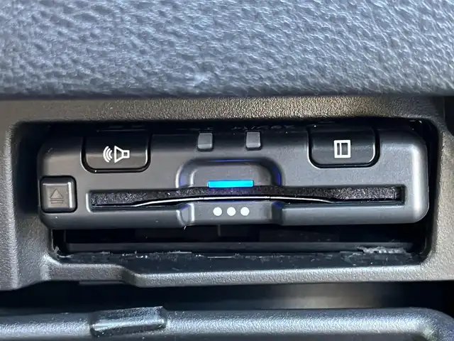 日産 セレナ e－パワー ハイウェイスター V 奈良県 2020(令2)年 6.7万km ダークメタルグレー 純正SDナビ　/フルセグ　/DVD　/Bluetooth　/USB/AUX入力　/全方位カメラ　/ETC　/フリップダウンモニター/前後ドライブレコーダー　/デジタルインナーミラー/追従型クルーズコントロール　/両側パワースライドドア　/ステアリングヒーター/前席シートヒーター　/純正フロアマット/純正アルミホイール/衝突被害軽減ブレーキ/横滑り防止装置/車線逸脱警報/オートLEDライト/W+サイド+カーテンエアバッグ/スペアキー1本