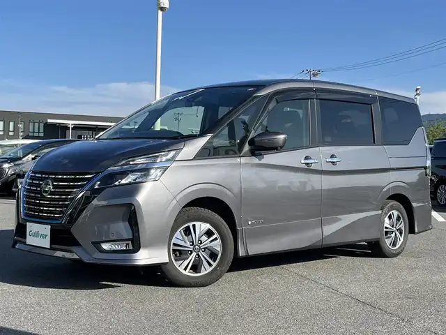 日産 セレナ e－パワー ハイウェイスター V 奈良県 2020(令2)年 6.7万km ダークメタルグレー 純正SDナビ　/フルセグ　/DVD　/Bluetooth　/USB/AUX入力　/全方位カメラ　/ETC　/フリップダウンモニター/前後ドライブレコーダー　/デジタルインナーミラー/追従型クルーズコントロール　/両側パワースライドドア　/ステアリングヒーター/前席シートヒーター　/純正フロアマット/純正アルミホイール/衝突被害軽減ブレーキ/横滑り防止装置/車線逸脱警報/オートLEDライト/W+サイド+カーテンエアバッグ/スペアキー1本