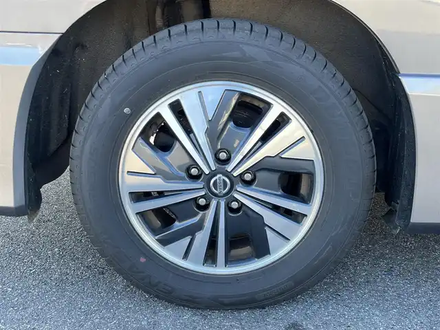 日産 セレナ e－パワー ハイウェイスター V 奈良県 2020(令2)年 6.7万km ダークメタルグレー 純正SDナビ　/フルセグ　/DVD　/Bluetooth　/USB/AUX入力　/全方位カメラ　/ETC　/フリップダウンモニター/前後ドライブレコーダー　/デジタルインナーミラー/追従型クルーズコントロール　/両側パワースライドドア　/ステアリングヒーター/前席シートヒーター　/純正フロアマット/純正アルミホイール/衝突被害軽減ブレーキ/横滑り防止装置/車線逸脱警報/オートLEDライト/W+サイド+カーテンエアバッグ/スペアキー1本