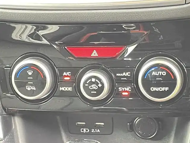 スバル フォレスター ハイブリッド X－ブレイク 千葉県 2021(令3)年 4.5万km マグネタイトグレーメタリック 禁煙車/４WD/アイサイトVer3/・アイサイトコアテクノロジー/・プリクラッシュブレーキアシスト/・ツーリングアシスト/・レーダークルーズコントロール/・レーンキープアシスト/・ブラインドスポットモニター/パワーバックドア/純正8インチメモリナビ/・型番：CN-FX800D/・CD/DVD/Blu-ray/Bluetooth/フルセグTV/・バックカメラ/サイドカメラ/フロントカメラ/・ビルトインETC/・デジタルインナーミラー/革巻きステアリング/・パドルシフト/・ステアリングスイッチ/・ステアリングヒーター/ハーフレザーシート/・DNパワーシート/・D席メモリ付き/・全席シートヒーター/MT付きAT/純正フロアマット/純正ドアバイザー/純正17インチガンM塗装AW/オートライト/・ヘッドライトウォッシャー/・LEDヘッドライト/・LEDフォグランプ/ルーフレール