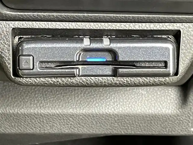 スバル フォレスター ハイブリッド X－ブレイク 千葉県 2021(令3)年 4.5万km マグネタイトグレーメタリック 禁煙車/４WD/アイサイトVer3/・アイサイトコアテクノロジー/・プリクラッシュブレーキアシスト/・ツーリングアシスト/・レーダークルーズコントロール/・レーンキープアシスト/・ブラインドスポットモニター/パワーバックドア/純正8インチメモリナビ/・型番：CN-FX800D/・CD/DVD/Blu-ray/Bluetooth/フルセグTV/・バックカメラ/サイドカメラ/フロントカメラ/・ビルトインETC/・デジタルインナーミラー/革巻きステアリング/・パドルシフト/・ステアリングスイッチ/・ステアリングヒーター/ハーフレザーシート/・DNパワーシート/・D席メモリ付き/・全席シートヒーター/MT付きAT/純正フロアマット/純正ドアバイザー/純正17インチガンM塗装AW/オートライト/・ヘッドライトウォッシャー/・LEDヘッドライト/・LEDフォグランプ/ルーフレール