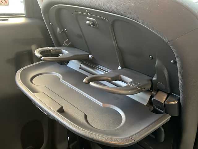 日産 セレナ X 広島県 2016(平28)年 6万km アズライトブルー 禁煙/プロパイロット/純正9インチナビ/CD/DVD/DTV/Bluetooth/アラウンドビューモニター/デジタルインナーミラー/両側パワースライドドア/オートライト/ステアリングスイッチ/ビルトインETC/純正フロアマット/ドアバイザー/スマートキー/プッシュスタート/アイドリングストップ