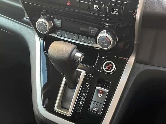 日産 セレナ X 広島県 2016(平28)年 6万km アズライトブルー 禁煙/プロパイロット/純正9インチナビ/CD/DVD/DTV/Bluetooth/アラウンドビューモニター/デジタルインナーミラー/両側パワースライドドア/オートライト/ステアリングスイッチ/ビルトインETC/純正フロアマット/ドアバイザー/スマートキー/プッシュスタート/アイドリングストップ