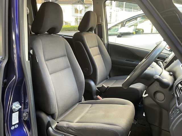 日産 セレナ X 広島県 2016(平28)年 6万km アズライトブルー 禁煙/プロパイロット/純正9インチナビ/CD/DVD/DTV/Bluetooth/アラウンドビューモニター/デジタルインナーミラー/両側パワースライドドア/オートライト/ステアリングスイッチ/ビルトインETC/純正フロアマット/ドアバイザー/スマートキー/プッシュスタート/アイドリングストップ