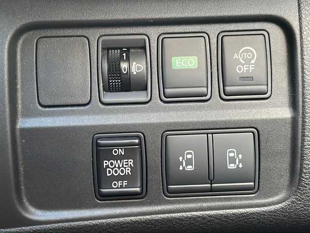 日産 セレナ X 広島県 2016(平28)年 6万km アズライトブルー 禁煙/プロパイロット/純正9インチナビ/CD/DVD/DTV/Bluetooth/アラウンドビューモニター/デジタルインナーミラー/両側パワースライドドア/オートライト/ステアリングスイッチ/ビルトインETC/純正フロアマット/ドアバイザー/スマートキー/プッシュスタート/アイドリングストップ