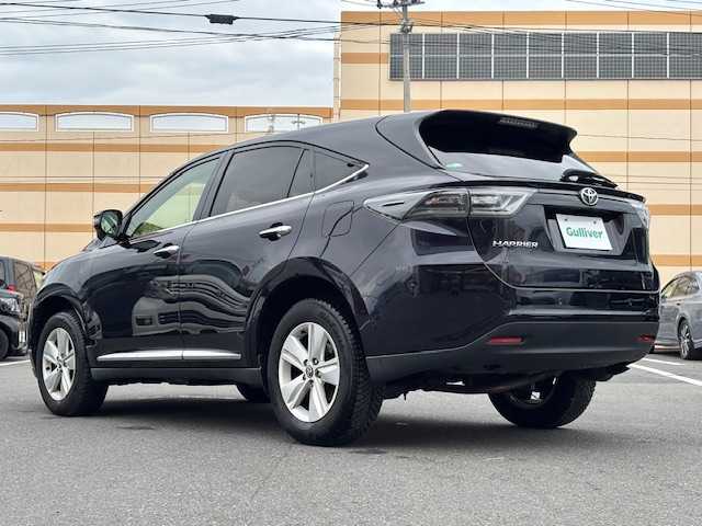 トヨタ ハリアー エレガンス 宮城県 2014(平26)年 6.2万km スパークリングブラックパールクリスタルシャイン 登録時走行距離６２０９５ｋｍ/LEDヘッドライト/純正アルミホイール/社外ナビ/・CD/DVD/・フルセグ/・SDサーバー/・FM/AM/プッシュスタート/スマートキー/クリアランスソナー/横滑り防止機能/ETC/パワーシート/フロアマット/オートライト/ステアリングリモコン/フォグランプ/ウインカーミラー/補助ミラー