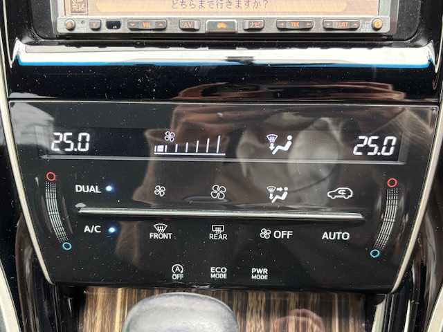 トヨタ ハリアー エレガンス 宮城県 2014(平26)年 6.2万km スパークリングブラックパールクリスタルシャイン 登録時走行距離６２０９５ｋｍ/LEDヘッドライト/純正アルミホイール/社外ナビ/・CD/DVD/・フルセグ/・SDサーバー/・FM/AM/プッシュスタート/スマートキー/クリアランスソナー/横滑り防止機能/ETC/パワーシート/フロアマット/オートライト/ステアリングリモコン/フォグランプ/ウインカーミラー/補助ミラー