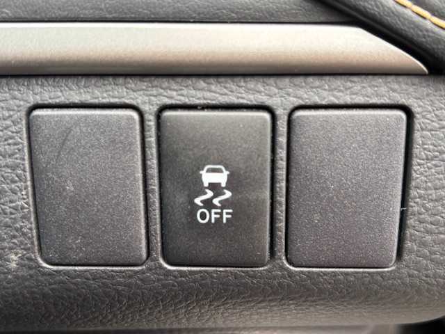 トヨタ ハリアー エレガンス 宮城県 2014(平26)年 6.2万km スパークリングブラックパールクリスタルシャイン 登録時走行距離６２０９５ｋｍ/LEDヘッドライト/純正アルミホイール/社外ナビ/・CD/DVD/・フルセグ/・SDサーバー/・FM/AM/プッシュスタート/スマートキー/クリアランスソナー/横滑り防止機能/ETC/パワーシート/フロアマット/オートライト/ステアリングリモコン/フォグランプ/ウインカーミラー/補助ミラー