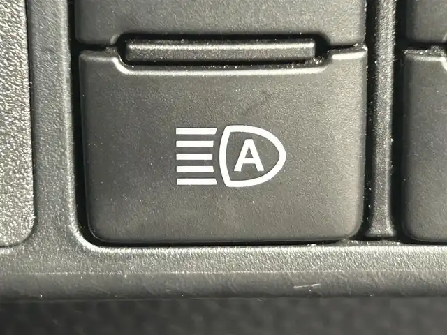 トヨタ ルーミー カスタムG 岡山県 2020(令2)年 5.1万km パールホワイトⅢ 登録時走行距離50873km/モデリスタ/純正ナビ/バックカメラ/両側パワースライドドア/ETC/トヨタセーフティセンス/・クルーズコントロール/・オートマチックハイビーム/・プリクラッシュセーフティ/アイドリングストップ/横滑り防止装置/コーナーセンサー/D/N席シートヒーター/プッシュスタート/スマートキー/オートライト/14インチ純正AW/フロアマット/LEDヘッドライト