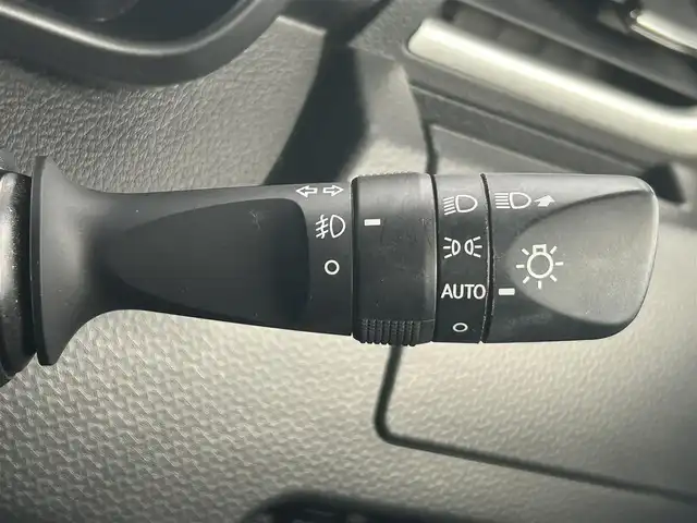 トヨタ ルーミー カスタムG 岡山県 2020(令2)年 5.1万km パールホワイトⅢ 登録時走行距離50873km/モデリスタ/純正ナビ/バックカメラ/両側パワースライドドア/ETC/トヨタセーフティセンス/・クルーズコントロール/・オートマチックハイビーム/・プリクラッシュセーフティ/アイドリングストップ/横滑り防止装置/コーナーセンサー/D/N席シートヒーター/プッシュスタート/スマートキー/オートライト/14インチ純正AW/フロアマット/LEDヘッドライト