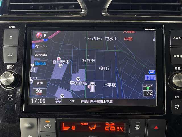 日産 セレナ ライダーパフォ B ZZ S HV 神奈川県 2015(平27)年 5.8万km ブリリアントホワイトパール 純正8インチナビゲーション【MM514D-L】/（AM　FM フルセグ　Bluetooth　CD　DVD　AUX　USB）/アラウンドビューモニター/純正フリップダウンモニター/両側パワースライドドア/クルーズコントロール/ETC/純正フロアマット/ステアリングスイッチ/プッシュスタート/スマートキー/LEDヘッドライト/オートライト/フォグランプ/純正17インチアルミホイル/ドアバイザー/エマージェンシーブレーキ/VDC/LDW