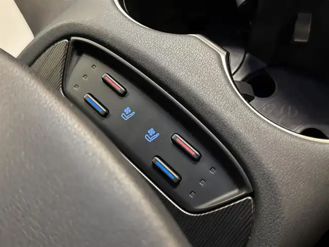 トヨタ ハリアー Z レザーパッケージ 群馬県 2021(令3)年 7.6万km プレシャスブラックパール モデリスタフルエアロ/JBLサウンド/トヨタセーフティセンス/・レーダークルーズコントロール/・プリクラッシュセーフティ/・レーンディパーチャーアラート/・ブラインドスポットモニター/・パーキングセンサー/・ヘッドアップディスプレイ/・ロードサインアシスト/・オートハイビーム/純正12.3インチナビ/　　フルセグ/BT/USB/AUX/    AM/FM/Miracast/パノラミックビューモニター/BLITZ車高調/RAYS20インチAW/社外シーケンシャルテールランプ/純正19AW、純正ショック、純正テール車載/パワーバックドア/デジタルインナーミラー/黒革シート/前席パワーシート/前席シートヒーター/前席エアーシート/ステアリングヒーター/オートLEDヘッドライト/フォグランプ/ビルドインETC2.0