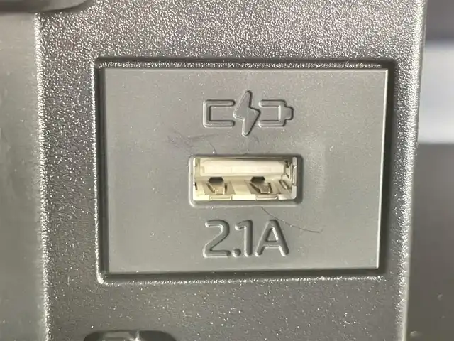 ダイハツ タント カスタム RS 千葉県 2024(令6)年 1万km シャイニングホワイトパール 禁煙車/純正７型ナビ（NMZK-W73D）/AM＆FM＆Bluetooth＆フルセグTV＆CD＆DVD/両側電動スライドドア　/バックカメラ　/電動パーキングブレーキ　/全方位カメラ　/ＬＥＤヘッドライト（オートライト機能付）/フォグランプ/スマートアシスト　/レーダークルーズコントロール　/前席シートヒーター　/ビルトインＥＴＣ/電動格納サイドミラー/アイドリングストップ/ウィンカーミラー/プッシュスタート/ISOFIX/リアサンシェード/ステアリングスイッチ/ハーフレザーシート