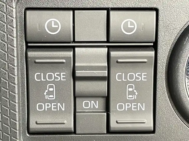 ダイハツ タント カスタム RS 千葉県 2024(令6)年 1万km シャイニングホワイトパール 禁煙車/純正７型ナビ（NMZK-W73D）/AM＆FM＆Bluetooth＆フルセグTV＆CD＆DVD/両側電動スライドドア　/バックカメラ　/電動パーキングブレーキ　/全方位カメラ　/ＬＥＤヘッドライト（オートライト機能付）/フォグランプ/スマートアシスト　/レーダークルーズコントロール　/前席シートヒーター　/ビルトインＥＴＣ/電動格納サイドミラー/アイドリングストップ/ウィンカーミラー/プッシュスタート/ISOFIX/リアサンシェード/ステアリングスイッチ/ハーフレザーシート