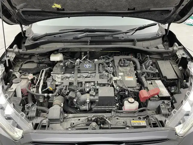 トヨタ カローラ クロス ハイブリッド Z 富山県 2022(令4)年 5.8万km アティチュードブラックマイカ 純正ディスプレイオーディオ（AM/FM/BT/USB/フルセグ）/全方位カメラ/ETC/ブラインドスポットモニター/ハーフレザーシート/D席パワーシート/シートヒーター/衝突被害軽減システム/レーダークルーズコントロール/レーンキープアシスト/コーナーセンサー/横滑り防止装置/アイドリングストップ/パワーバックドア/純正アルミホイール/純正フロアマット/オートLEDライト/オートマチックハイビーム/オートホールド付電子パーキング/革巻きステアリング/ステアリングスイッチ/プッシュスタート/スマートキー