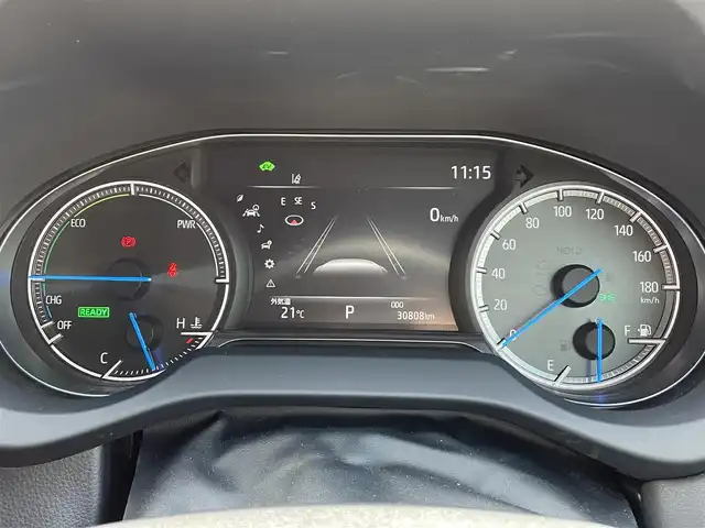 トヨタ ハリアー ハイブリッド Z レザーパッケージ 愛知県 2021(令3)年 3.1万km ホワイトパールクリスタルシャイン ・ワンオーナー/・純正JBLサウンドディスプレイオーディオ（ナビ有り）/・フルセグTV/・調光式パノラマルーフ/・Bluetooth/USB/AUX接続/・全方位カメラ/・コーナーセンサー/・純正デジタルインナーミラー（後方撮影内蔵）/・本革シート/・パワーシート（D/N）/・シートヒーター（D/N）/・シートベンチレーション（D/N）/・電動チルト&テレスコピック/・純正19インチアルミホイール/・パワーバックドア/・ステアリングヒーター/・充電用USBポート/・アダプティブクルーズコントロール/・純正LEDヘッドライト/・オートマチックハイビーム/・ヘッドアップディスプレイ/・衝突軽減ブレーキ/・レーンキープアシスト/・ブラインドスポットモニター/・セルスターレーダー探知機/・純正ラゲッジマット
