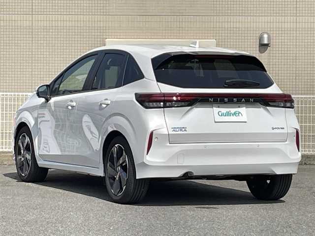 日産 オーラ G 山口県 2023(令5)年 1.2万km ピュアホワイトパール 社外ナビ CD BT/アラウンドビューモニター/デジタルインナーミラー/シーケンシャルウィンカー/LEDオートヘッドライト/フォグライト /ブラインドスポットモニタ/ETC/スマートキー/コーナーセンサー /衝突被害軽減ブレーキ/レーンアシスト/革巻きステアリング/ドラレコ/禁煙