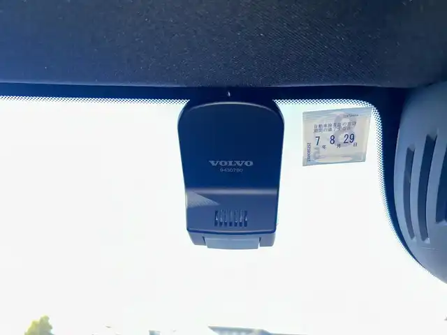 ボルボ Ｖ９０ T5 モメンタム 滋賀県 2018(平30)年 4.2万km オニキスブラックP レザーシート／タン/シートヒーター/純正ナビ/フルセグテレビ/３６０°カメラ/パーキングアシスト/パワーバックドア/LEDヘッドライト/ACC/LKA/BUS/ETC