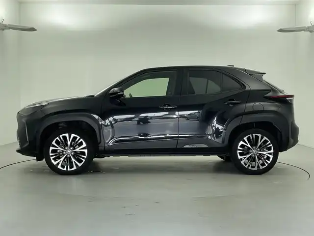 トヨタ ヤリスクロス Z 福井県 2023(令5)年 1.9万km ブラックマイカ 4WD/トヨタセーフティーセンス/・プリクラッシュセーフティ/・レーダークルーズコントロール/・レーンキープアシスト/純正ディスプレイオーディオ/・ナビ/・BT/全方位＋バックカメラ/ETC/ドライブレコーダー/オートライト/オートハイビーム/LEDヘッドライト