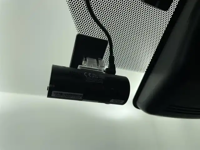 トヨタ ヤリスクロス Z 福井県 2023(令5)年 1.9万km ブラックマイカ 4WD/トヨタセーフティーセンス/・プリクラッシュセーフティ/・レーダークルーズコントロール/・レーンキープアシスト/純正ディスプレイオーディオ/・ナビ/・BT/全方位＋バックカメラ/ETC/ドライブレコーダー/オートライト/オートハイビーム/LEDヘッドライト