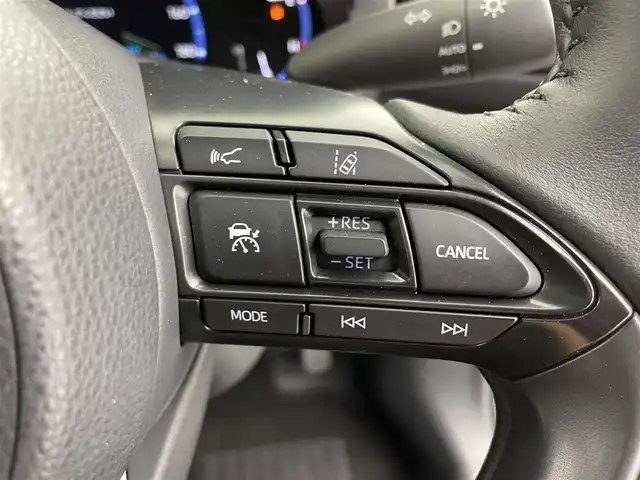 トヨタ ヤリスクロス Z 福井県 2023(令5)年 1.9万km ブラックマイカ 4WD/トヨタセーフティーセンス/・プリクラッシュセーフティ/・レーダークルーズコントロール/・レーンキープアシスト/純正ディスプレイオーディオ/・ナビ/・BT/全方位＋バックカメラ/ETC/ドライブレコーダー/オートライト/オートハイビーム/LEDヘッドライト