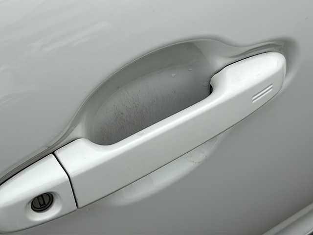 トヨタ アクア G 岡山県 2016(平28)年 8.9万km ライムホワイトパールクリスタルシャイン 純正ナビＮＳＺＴ－Ｙ６６Ｔ　ＣＤ／ＢＴ／フルセグ　/バックカメラ　/シートヒーター　/可倒式リヤシート　/トヨタセーフティセンス　/ＩＳＯＦＩＸ　/ＬＥＤ　/フォグ/ＥＴＣ　/ＥＢＤ　/スマートキー　/プッシュスタート/ドラレコ　/純正フロアマット