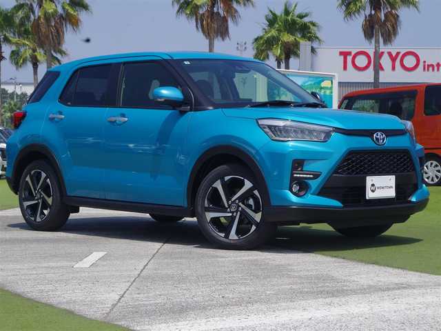 トヨタ ライズ Z 千葉県 2025(令7)年 0.1万km未満 ターコイズブルーマイカメタリック HEV Z　ディスプレイオーディオパッケーシ（97900）/スマートアシストIII/レーダークルーズコントロール/エコアイドル/スマートペダル/ディスプレイオーディオ/純正地デジTV/【Apple CarPlay　Android Auto対応】/【Bluetooth接続】/バックカメラ/前席シートヒーター/革巻きステアリング/ステアリングスイッチ/LEDヘッドライト/フォグライト/ウインカーミラー/コーナーセンサー/純正17インチアルミホイル/サイド/カーテンエアバッグ/キーフリーシステム