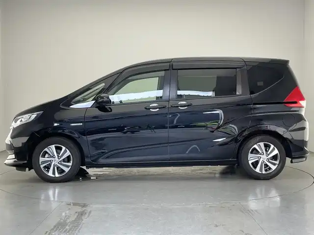 ホンダ フリード ハイブリット G ホンダセンシング 愛知県 2020(令2)年 3.2万km クリスタルブラックパール 純正９型ナビ　フルセグＴＶ　ＢＴ　シートヒーター　両側パワースライドドア　Ｓパッケージ　Ｃパッケージ　ＬＥＤオートライト　ハーフレザー　ホンダセンシング　衝突軽減　追従クルコン　ハンドル支援　前後ドラレコ ワイパーデアイサー　ナノイーAC　コーナーセンサー　禁煙車