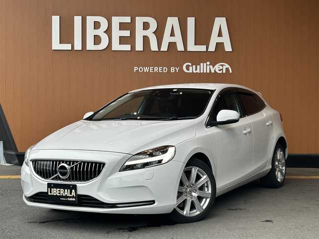 ボルボ Ｖ４０ D4 インスクリプション 高知県 2018(平30)年 3.8万km アイスホワイト 純正ナビ /バックカメラ /ドラレコ前後 /ETC /D席・N席パワーシート /D席シートメモリー /CD/DVDデッキ /フルセグTV /黒レザーシート /コーナーセンサー /LED /オートライト /シートヒーター
