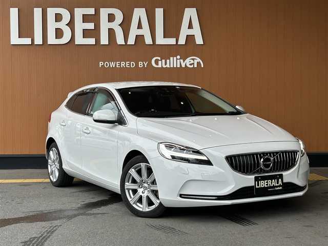 ボルボ Ｖ４０ D4 インスクリプション 高知県 2018(平30)年 3.8万km アイスホワイト 純正ナビ /バックカメラ /ドラレコ前後 /ETC /D席・N席パワーシート /D席シートメモリー /CD/DVDデッキ /フルセグTV /黒レザーシート /コーナーセンサー /LED /オートライト /シートヒーター