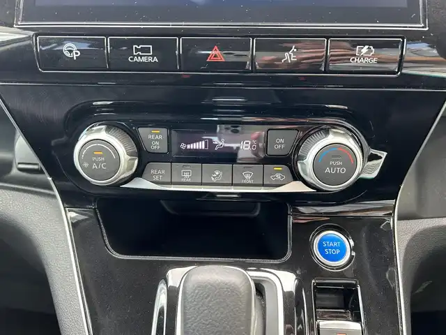 日産 セレナ e－パワー ハイウェイスター V 千葉県 2020(令2)年 2.6万km インペリアルアンバーP 純正10インチナビ/(フルセグTV BT CD DVD FM AM)/全周囲カメラ/プロパイロット/衝突被害軽減システム/車線逸脱警報/両側パワースライドドア/ハンズフリーオートスライドドア/横滑り防止装置/ETC/アイドリングストップ/LEDヘッドライト/フォグランプ/オートライト/ウィンカーミラー/電動格納ミラー/純正　インチAW/シートリフター/プッシュスタート/スマートキー/スペアキー/フロアマット/ドアバイザー/取扱説明書/保証書