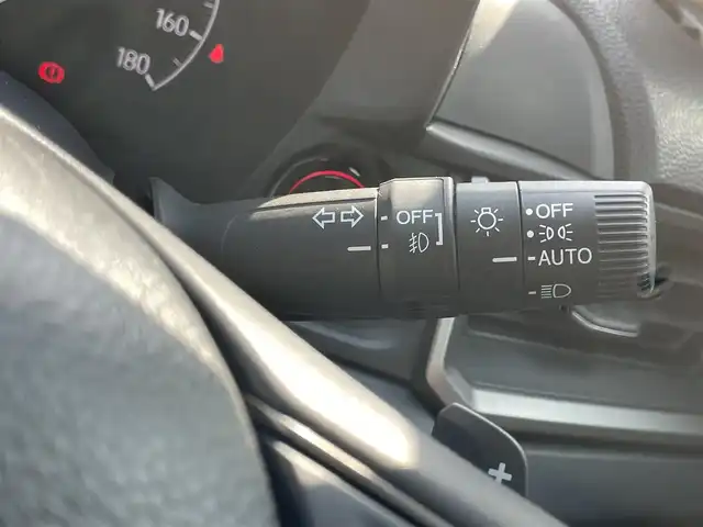 ホンダ ＷＲ－Ｖ Z+ 滋賀県 2024(令6)年 0.3万km プラチナホワイトパール 禁煙車/純正9型ナビ/（BT/フルセグTV/AppleCarplay）/ホンダセンシング/・衝突軽減ブレーキ（CMBS）/・先行車発進お知らせ機能/・歩行者事故低減ステアリング/・路外逸脱抑制機能/・標識認識機能/・アダプティブクルーズコントロール（ACC）/・車線維持支援システム（LKAS）/・誤発進抑制機能/・後方誤発進抑制機能/・近距離衝突軽減ブレーキ/・急アクセル抑制機能/・パーキングセンサーシステム/・オートハイビーム/バックカメラ/ETC/前後ドライブレコーダー/ハーフレザーシート/パドルシフト/ステアリングスイッチ/LEDヘッドライト/純正フロアマット/純正17インチAW