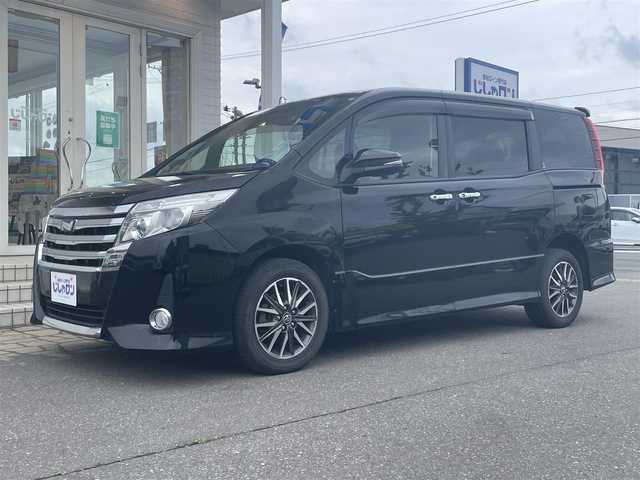トヨタ ノア Si 秋田県 2015(平27)年 12.7万km ブラック (株)IDOMが運営する【じしゃロン 秋田店】の自社ローン専用車両になります。こちらは現金またはオートローンご利用時の価格です。自社ローンご希望の方は別途その旨お申付け下さい/メモリナビ/フルセグテレビ/バックカメラ/フリップダウンモニター/ウィンカーミラー/ドアバイザー/プッシュスタート/両側パワースライドドア/ETC/フリップダウンモニター/スマートキー/BT/ドライブレコーダー