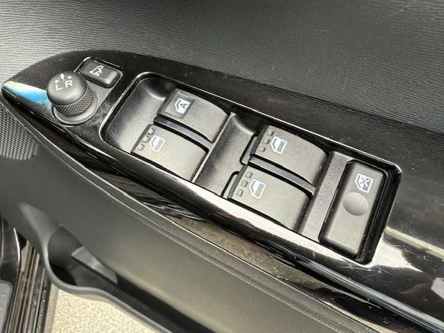 ダイハツ タント カスタム RS SA 長野県 2015(平27)年 6万km ブラックマイカメタリック 4WDターボ/カロッツェリア8インチナビ（AVIC-RL09）/FM・AM・DVD・CD・Bluetooth/バックカメラ/純正15インチアルミホイール/衝突被害軽減ブレーキ/両側パワースライドドア/ハーフレザーシート/革巻きステアリング/HIDヘッドライト/プッシュスタート/スマートキー/ドアバイザー/ETC