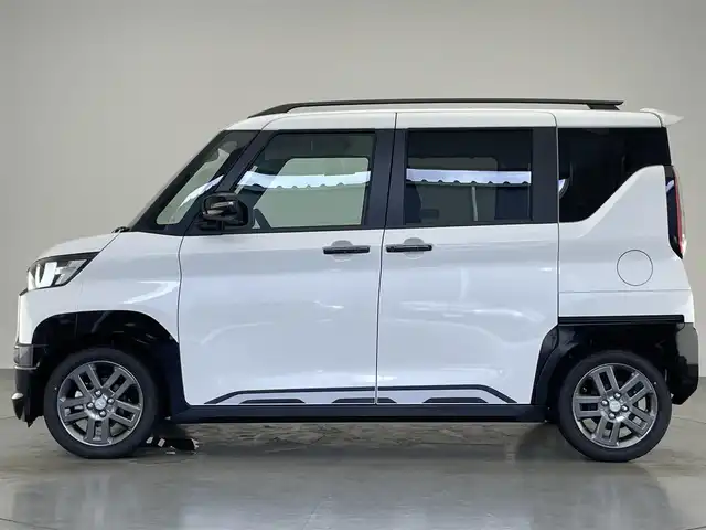 三菱 デリカミニ T プレミアム リミテッド ED 愛知県 2025(令7)年 0.1千km アメジストブラック/シルキーホワイト T　PREMIUM　LIMITED　9型ディスプレイオーディオ（121/330）　サイドデカール（33/440）/届出済未使用車　純正９型ＤＡ　カープレイ　アラウンドビューカメラ　マイパイロット　追従クルコン　衝突軽減　両側電動スライドドア　黒ハーフレザー　シートヒーター　ルーフレール　ＬＥＤヘッドライト　禁煙車