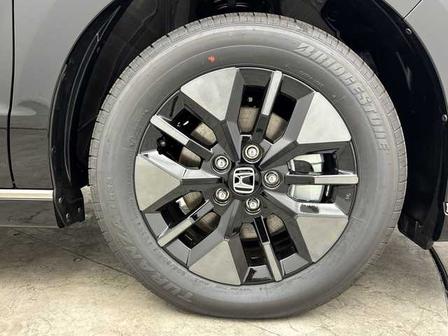 ホンダ ステップワゴン スパーダ eHEV 三重県 2025(令7)年 0.1千km クリスタルブラックパール 登録済未使用車/純正11.4インチナビ/バックカメラ/両側パワースライドドア/前席シートヒーター/パワーバックドア/ブラインドスポットモニター/パドルシフト/クリアランスソナー/LEDヘッドライト