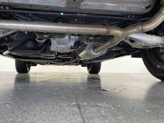 ホンダ ＺＲ－Ｖ ハイブリッド e:HEV Z 長野県 2023(令5)年 1.3万km アーバンチタニウムメタリック 4WD/純正メモリーナビ（AM/FM/USB/BT/フルセグTV）/アダクティブクルーズコントロール/ホンダセンシング/純正アルミホイール/全席シートヒーター/前席パワーシート/置くだけ充電/ビルトインETC2.0/オートホールド/電子パーキングブレーキ/ステアリングヒーター/プレミアムサウンドBOSEスピーカー/パワーバックドア/パドルシフト/純正フロアマット/革巻きステアリング/アルミペダル/取扱説明書/保証書