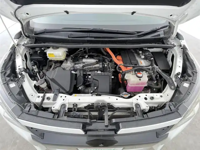 トヨタ ヴォクシー ハイブリッド ZS 千葉県 2016(平28)年 6.5万km ホワイトパールクリスタルシャイン トヨタセーフティセンス/・プリクラッシュセーフティ/・レーンディパーチャーアラート/・先行車発進通知/・オートハイビーム/純正9インチSDナビ/CD BT MSV フルセグ/バックカメラ/両側パワースライドドア/LEDオートライト/純正16インチアルミホイール/ドアバイザー/純正フロアマット/革巻きステアリング/ビルトインETC