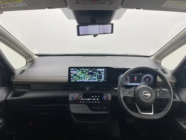 日産 セレナ ハイウェイスター V 群馬県 2023(令5)年 1.3万km ダイヤモンドブラック 純正１２．３型ナビ　純正１１型後席モニター　全周囲カメラ　アダプティブクルーズコントロール　レーンキープアシスト　オートマチックハイビーム　シートヒーター　コーナーセンサー　ＥＴＣ２．０　禁煙車