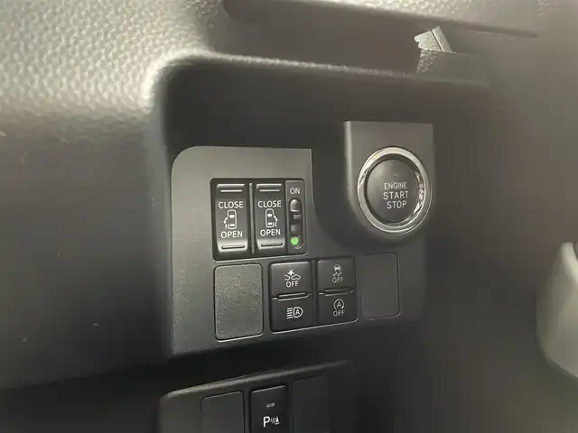 トヨタ タンク カスタムG 福井県 2019(令1)年 1.9万km ブラックマイカメタリック 純正SDナビ/-AM/FM/CD/DVD/フルセグ/SD/BT/純正フリップダウンモニター /ETC/スマートアシスト/-衝突軽減ブレーキ/-先行車発進お知らせ/-コーナーセンサー/-車線逸脱警報/-オートハイビーム/HDMIソケット/バックカメラ/両側電動スライドドア/クルーズコントロール/アイドリングストップ