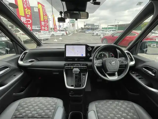 トヨタ ヴォクシー S－Z 千葉県 2022(令4)年 3.9万km アティチュードブラックマイカ ワンオーナー/10.5インチディスプレイオーディオPlus/・10.5インチディスプレイオーディオ/・DVD/CD/フルセグTV/Bluetooth/・HDMI端子/・ETC2.0ユニット/・スピーカー12個/快適利便パッケージHigh/・ハンズフリーデュアルパワースライドドア/・パワーバックドア/・ナノイーX/ステアリングヒーター/・1列目2列目シートヒーター/・2列目オットマン/純正14インチフリップダウンモニター【V14T-R72R】/バックカメラ/ユニバーサルステップ/Toyota　Safety　Sense/・プリクラッシュセーフティシステム/・レーンディパーチャーアラート/・オートマチックハイビーム/・ロードサインアシスト/・レーダークルーズコントロール/・パーキングサポートブレーキ/ビルトインETC2.0/社外前後ドライブレコーダー/本革巻ステアリング/リア席サンシェード/スマートキー/プッシュスタート/純正LEDヘッドライト/前後コーナーセンサー/純正17インチアルミホイール/ブレーキオートホールド/純正フロアマット/ドアバイザー/サイド＆カーテンエアバッグ/新車時保証書＆取扱説明書