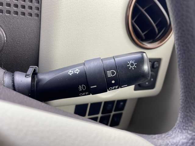 トヨタ ポルテ F アラモード トロワ 愛知県 2017(平29)年 3.5万km クリームベージュ /禁煙車//ワンオーナー車//特別仕様車”a la mode Trois”//純正ナビ(NSZT-W66T)//バックカメラ//ビルトインETC//トヨタセーフティセンスC//特別装備/- 外装加飾(ブラウン)/- ウォッシャブルシートカバー/- 専用内装・天井・フロアマット(フロマージュ+プラム+水玉模様)　/- ホイールキャップ(パールホワイト)//ハロゲンヘッドライト//デジタルセンターメーター//ステアリングスイッチ//純正ドアバイザー//プッシュスタート//電動格納ミラー//アイドリングストップ//イモビライザー