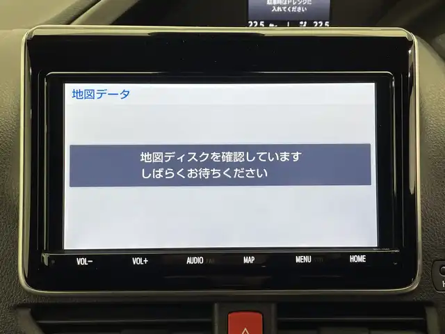 トヨタ ヴォクシー ZS 煌Ⅱ 栃木県 2019(令1)年 4.3万km ブラック 純正メモリナビ/（CD/DVD/フルセグTV/Bluetooth/SD）/バックカメラ/コーナーセンサー/ビルトインETC/両側パワースライドドア/禁煙車/オートライト/LEDヘッドライト/LEDルームランプ/横滑り防止装置/スマートキー/プッシュスタート/アイドリングストップ/ステアリングスイッチ/革巻きステアリング/電動格納ミラー/純正16インチアルミホイール/純正フロアマット