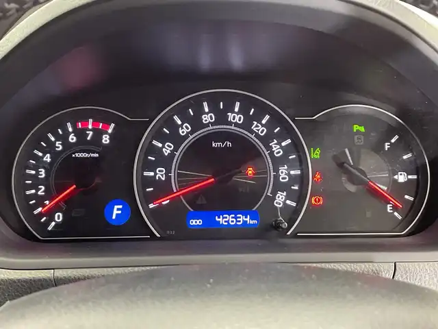 トヨタ ヴォクシー ZS 煌Ⅱ 栃木県 2019(令1)年 4.3万km ブラック 純正メモリナビ/（CD/DVD/フルセグTV/Bluetooth/SD）/バックカメラ/コーナーセンサー/ビルトインETC/両側パワースライドドア/禁煙車/オートライト/LEDヘッドライト/LEDルームランプ/横滑り防止装置/スマートキー/プッシュスタート/アイドリングストップ/ステアリングスイッチ/革巻きステアリング/電動格納ミラー/純正16インチアルミホイール/純正フロアマット